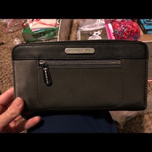 MK WALLET—SOLD